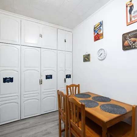 Hostel Kite & Surf Nomad House *