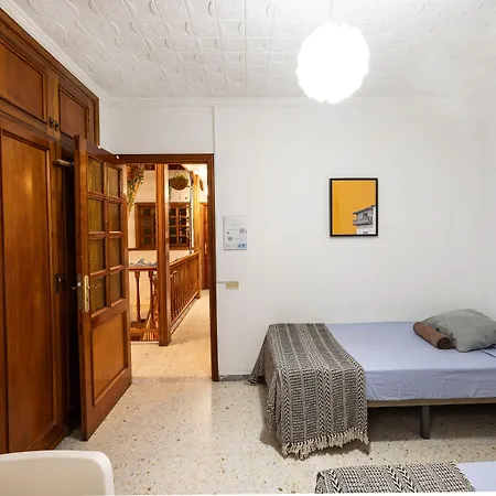 Kite & Surf Nomad House *