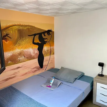 招待所 Kite & Surf Nomad House *