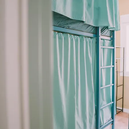 Hostel Kite & Surf Nomad House *