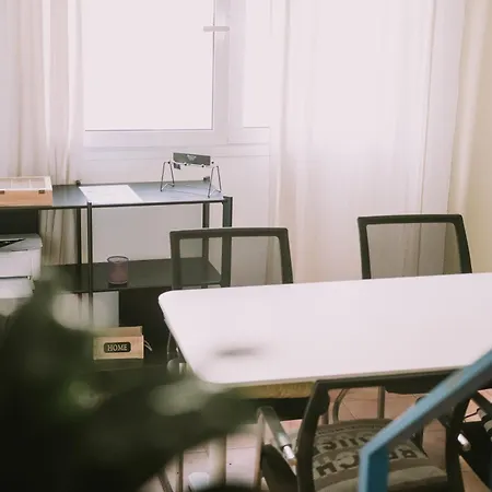 Kite & Surf Nomad House Hostel