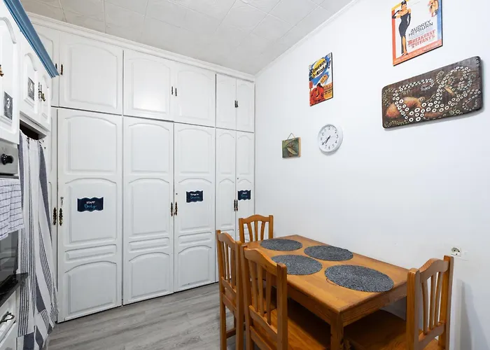 Hostel Kite & Surf Nomad House *