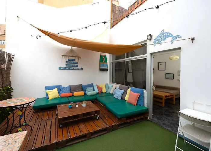 Hostel Kite & Surf Nomad House *