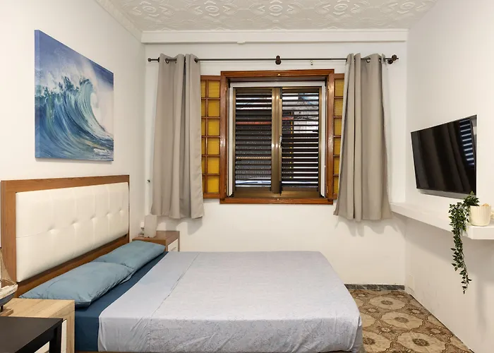 Kite & Surf Nomad House Albergue