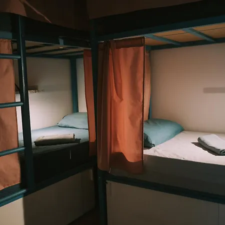 Kite & Surf Nomad House