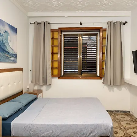 Kite & Surf Nomad House Hostel