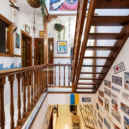 Hostel Kite & Surf Nomad House *