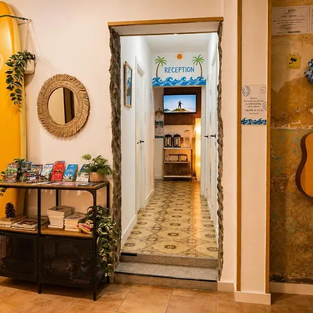 Hostel Kite & Surf Nomad House Las Palmas de Gran Canaria