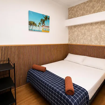 Kite & Surf Nomad House Hostel *