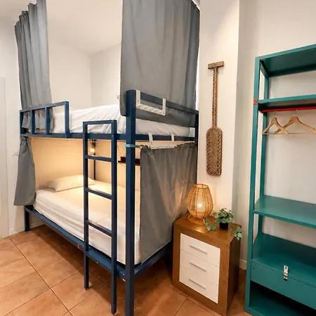 Kite & Surf Nomad House * Las Palmas de Gran Canaria