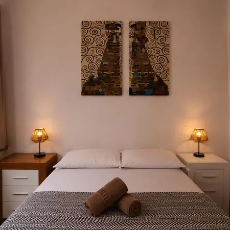 Kite & Surf Nomad House Hostel *