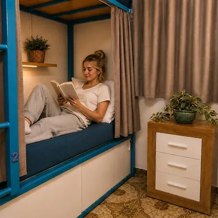 Kite & Surf Nomad House Hostel Las Palmas de Gran Canaria