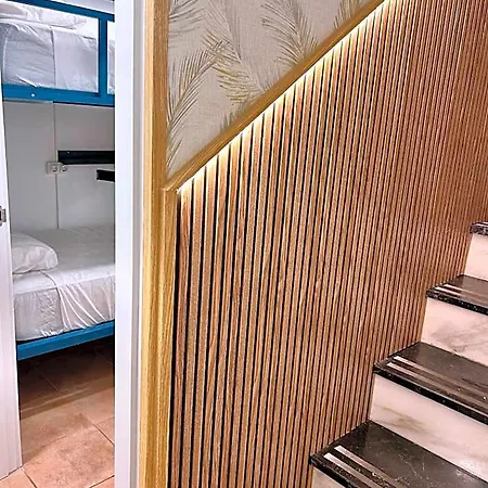Kite & Surf Nomad House Хостел *