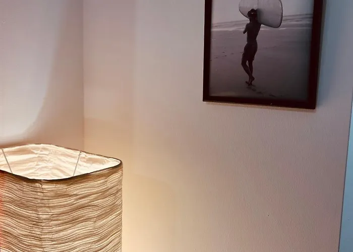 Kite & Surf Nomad House Albergue