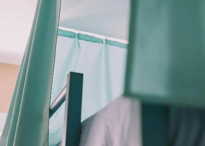 Kite & Surf Nomad House 호스텔