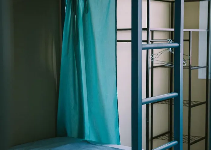 旅馆 Kite & Surf Nomad House *