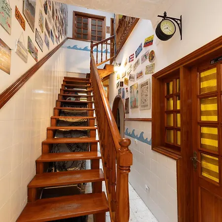 Kite & Surf Nomad House 호스텔