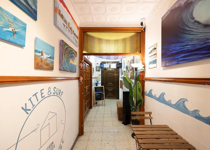 Kite & Surf Nomad House 라스팔마스