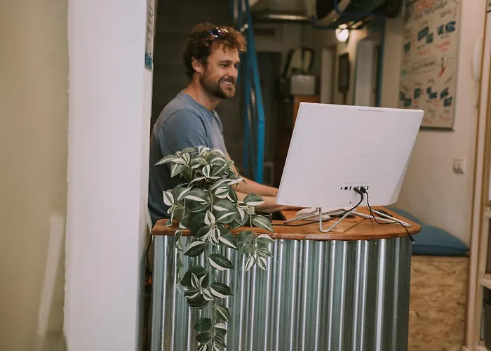 호스텔 Kite & Surf Nomad House